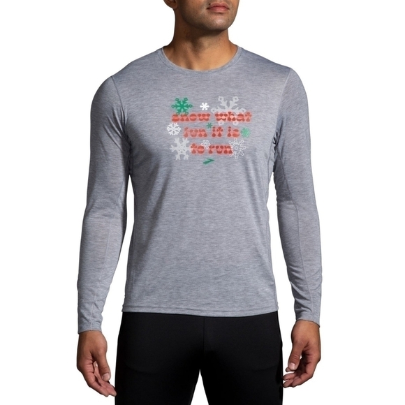 Brooks Run Merry Distance Snow What fun it is to Run Tee XL NWT - Picture 1 of 6